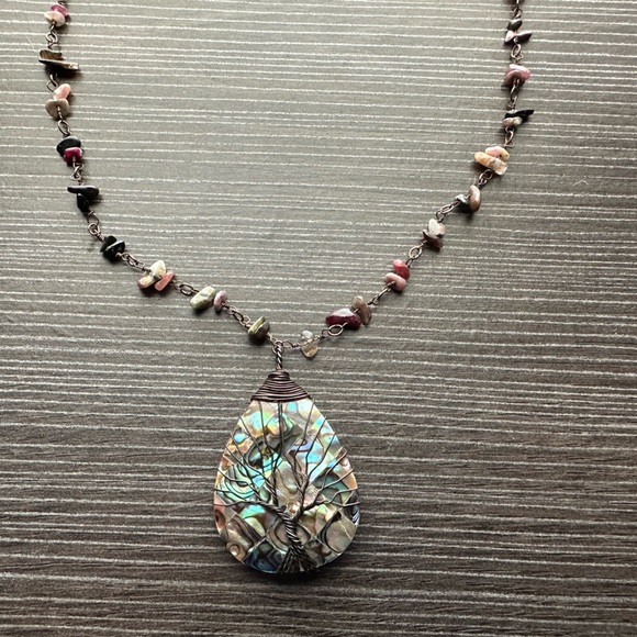 wire wrapped abalone necklace - Picture 10 of 10